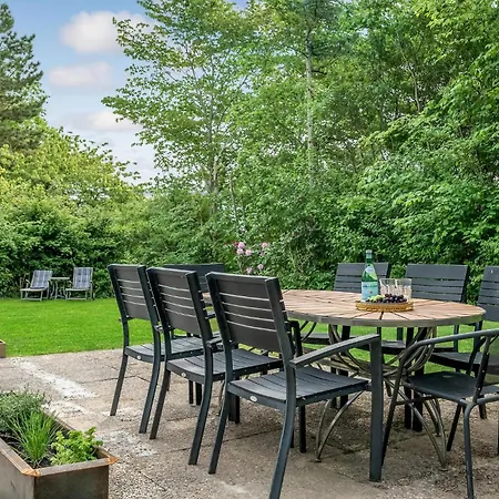 3 Bedroom Awesome In