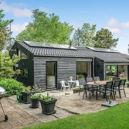 Stunning Home In Vejby With Sauna *
